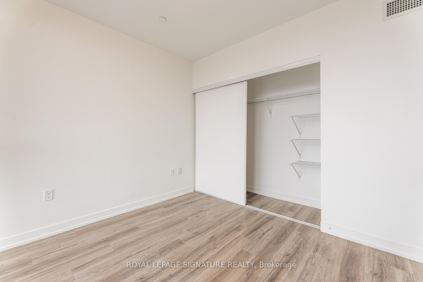 1195 The Queensway N/A Unit 606 photo 24