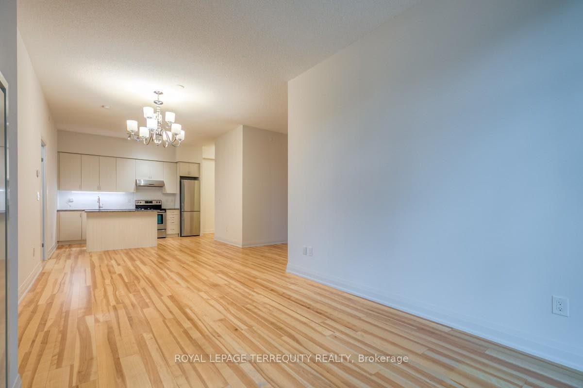 8763 Bayview Avenue Unit 230 photo 22