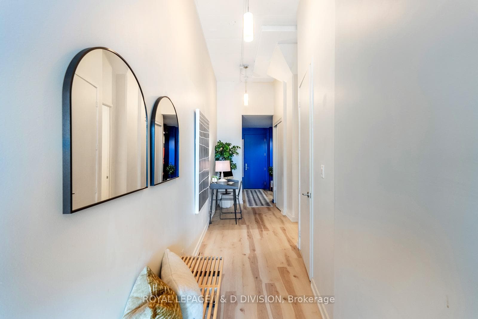380 Macpherson Avenue Unit 324 photo 8