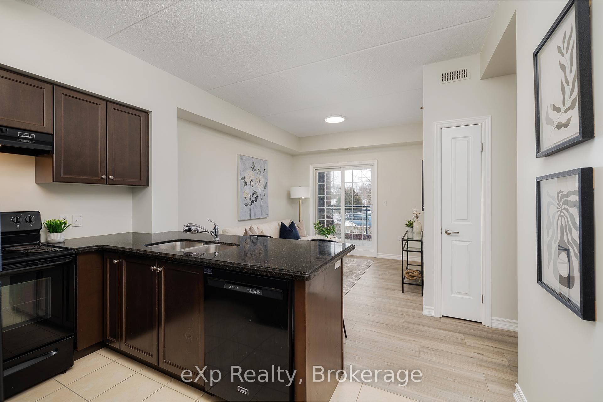 1440 Gordon Street Unit 109 photo 2