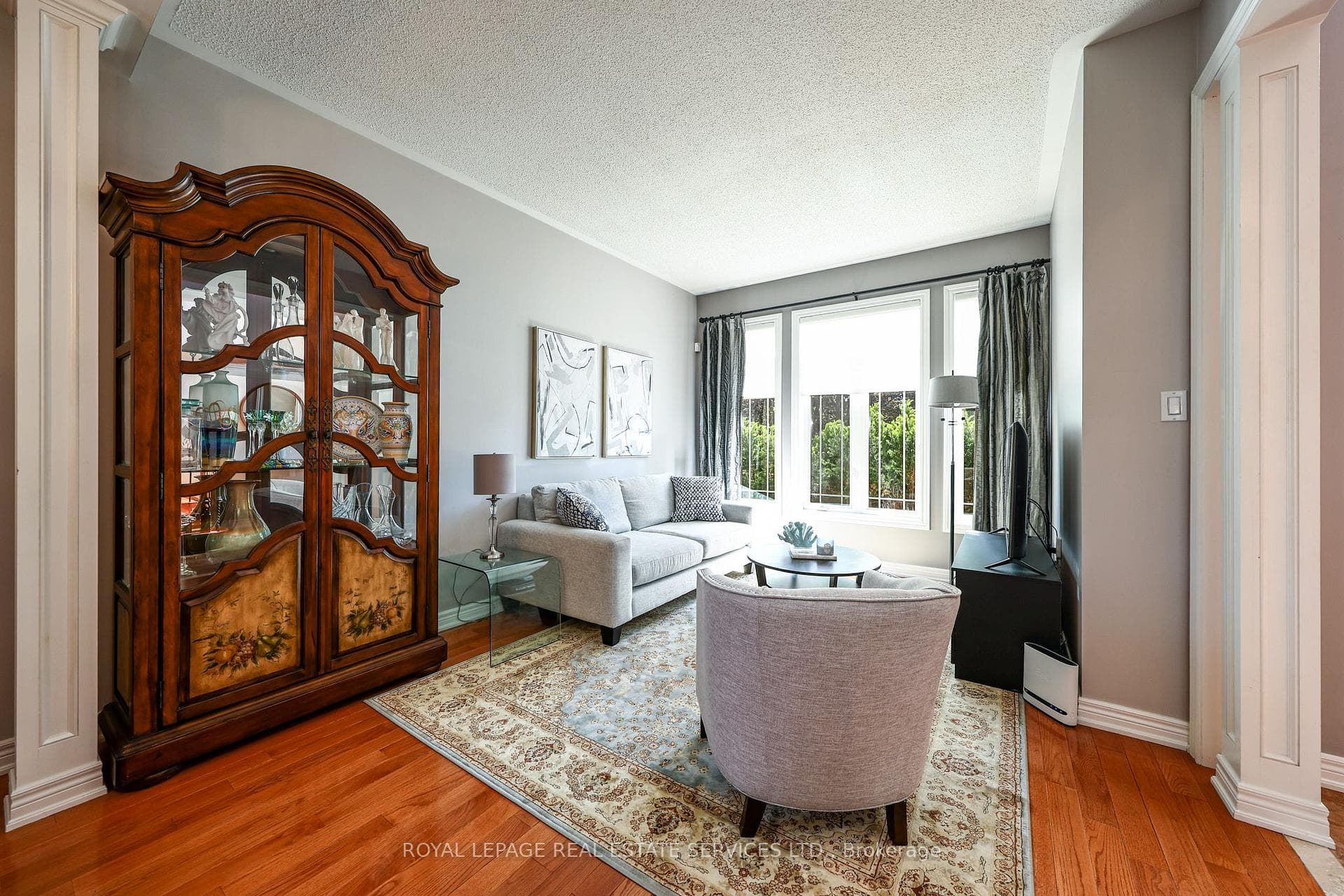 140 Humber Forest Court photo 8
