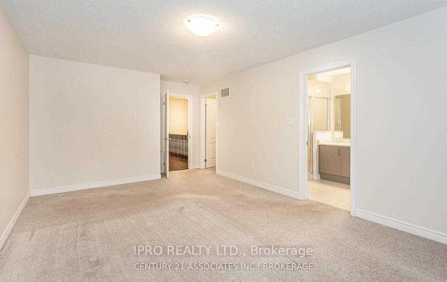 118 Mutrie Boulevard photo 23