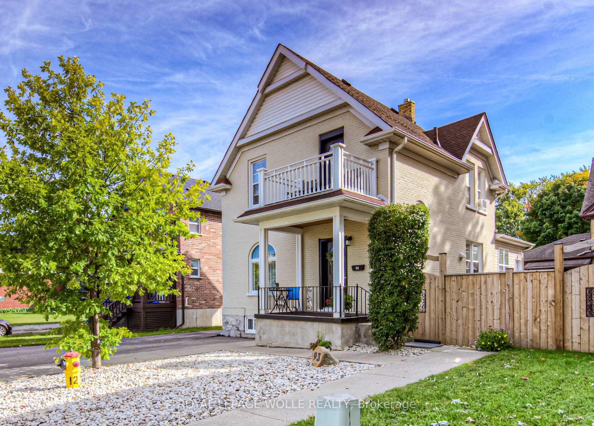 93 Joseph Street photo 1