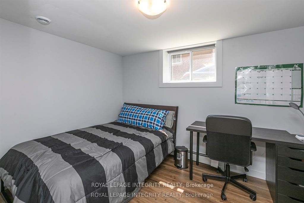 2347 Baseline Road photo 34