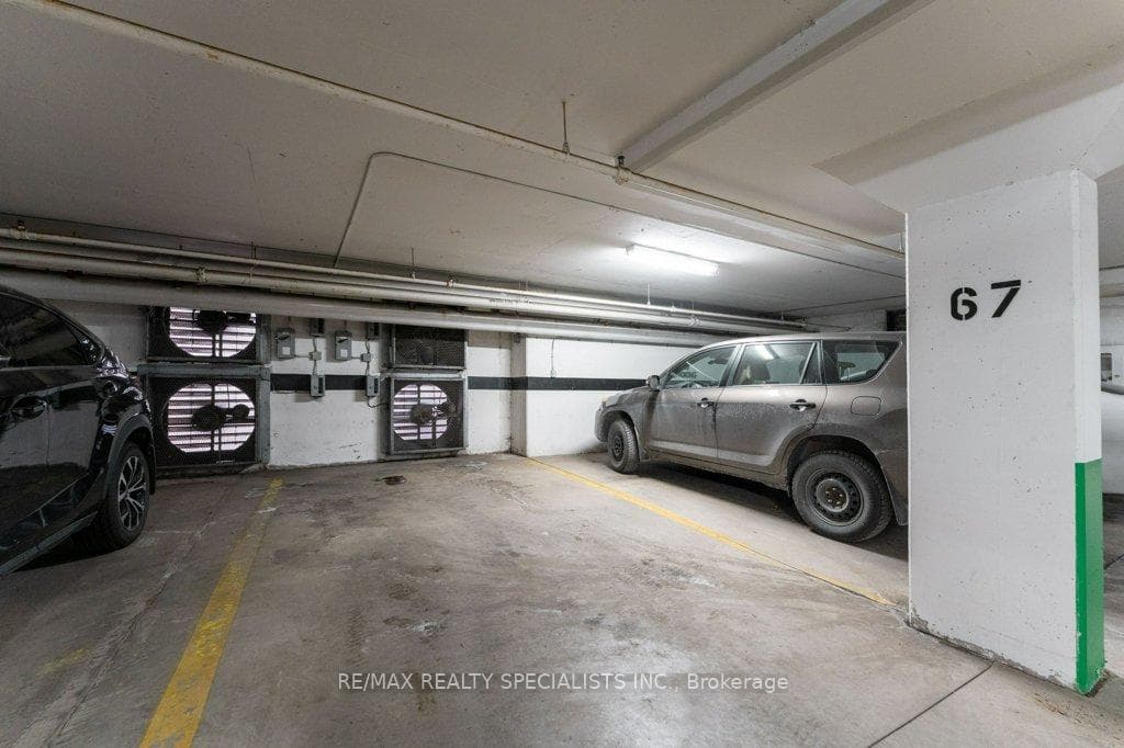 100 Burloak Drive Unit 2207 photo 43