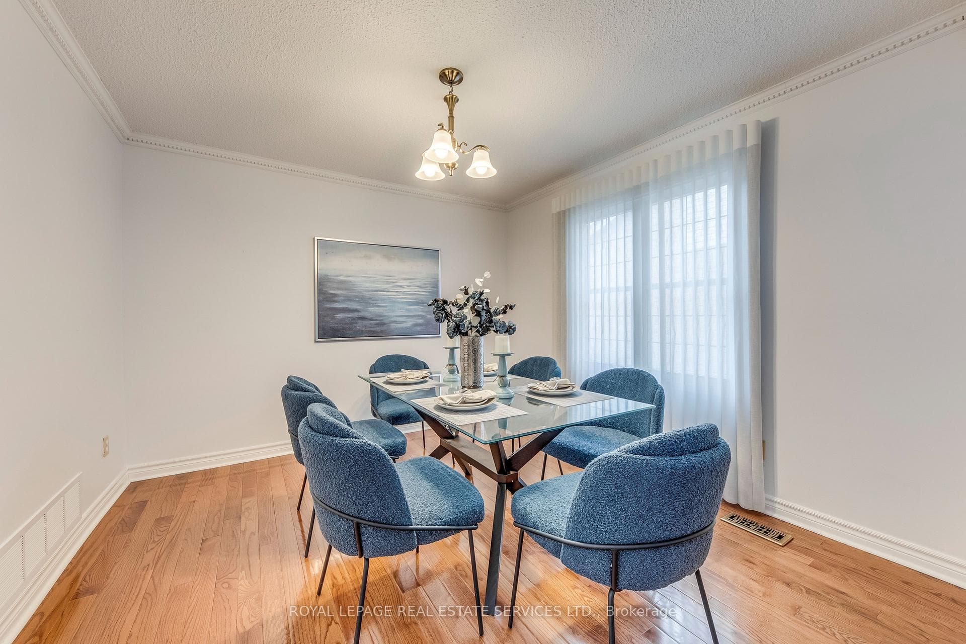 3390 Chartrand Crescent photo 9