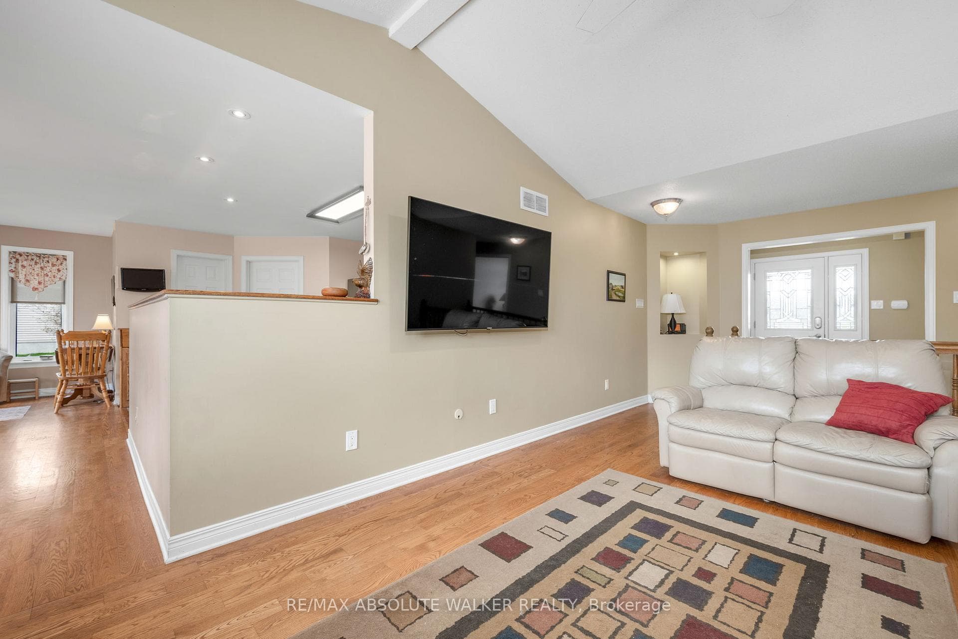160 Duncan Drive photo 6