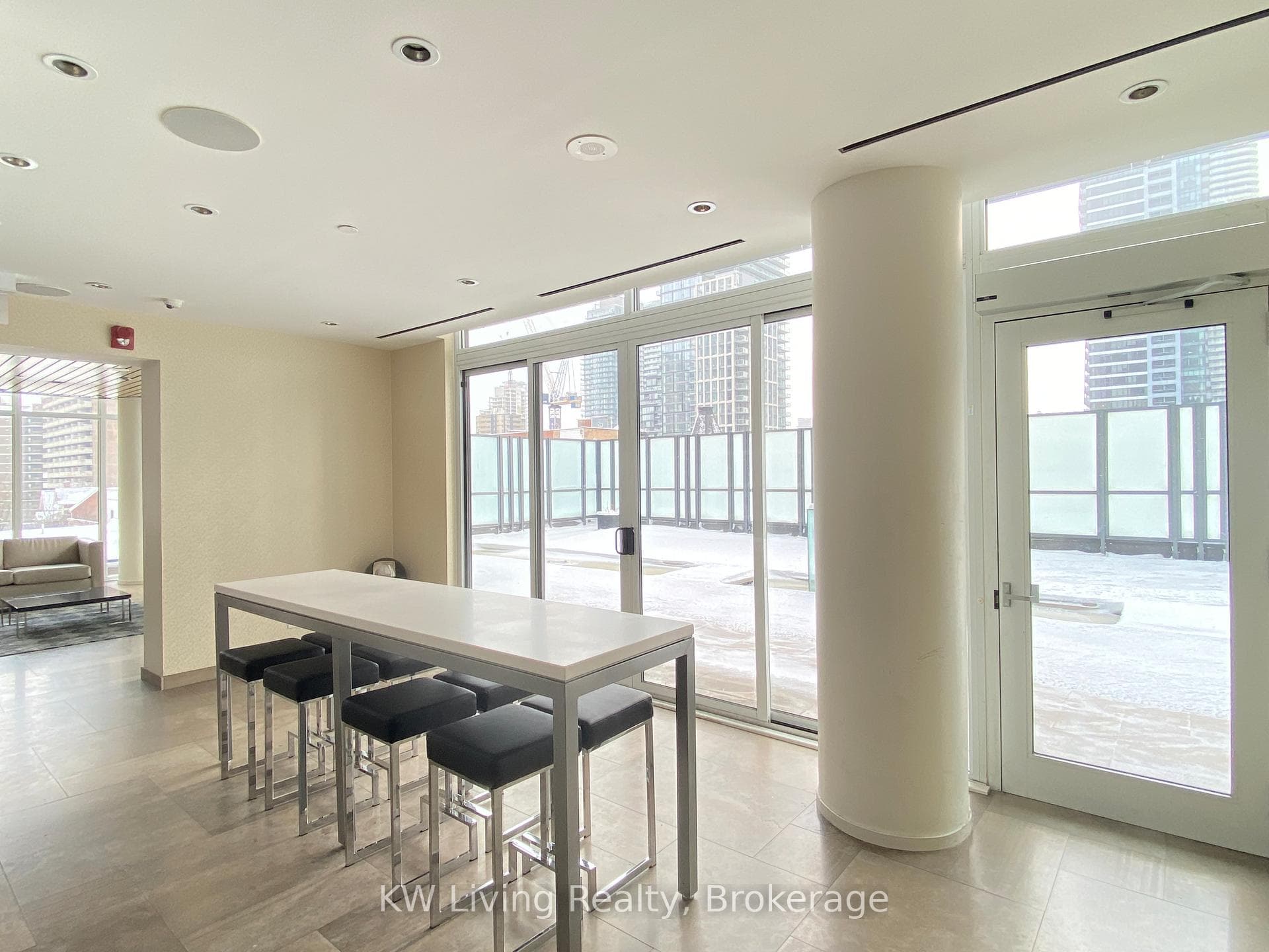 75 St Nicholas Street Unit 306 photo 2