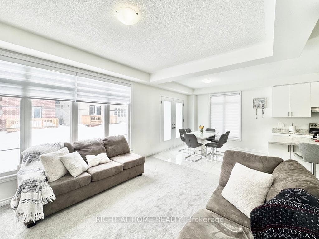 79 Calypso Avenue photo 5