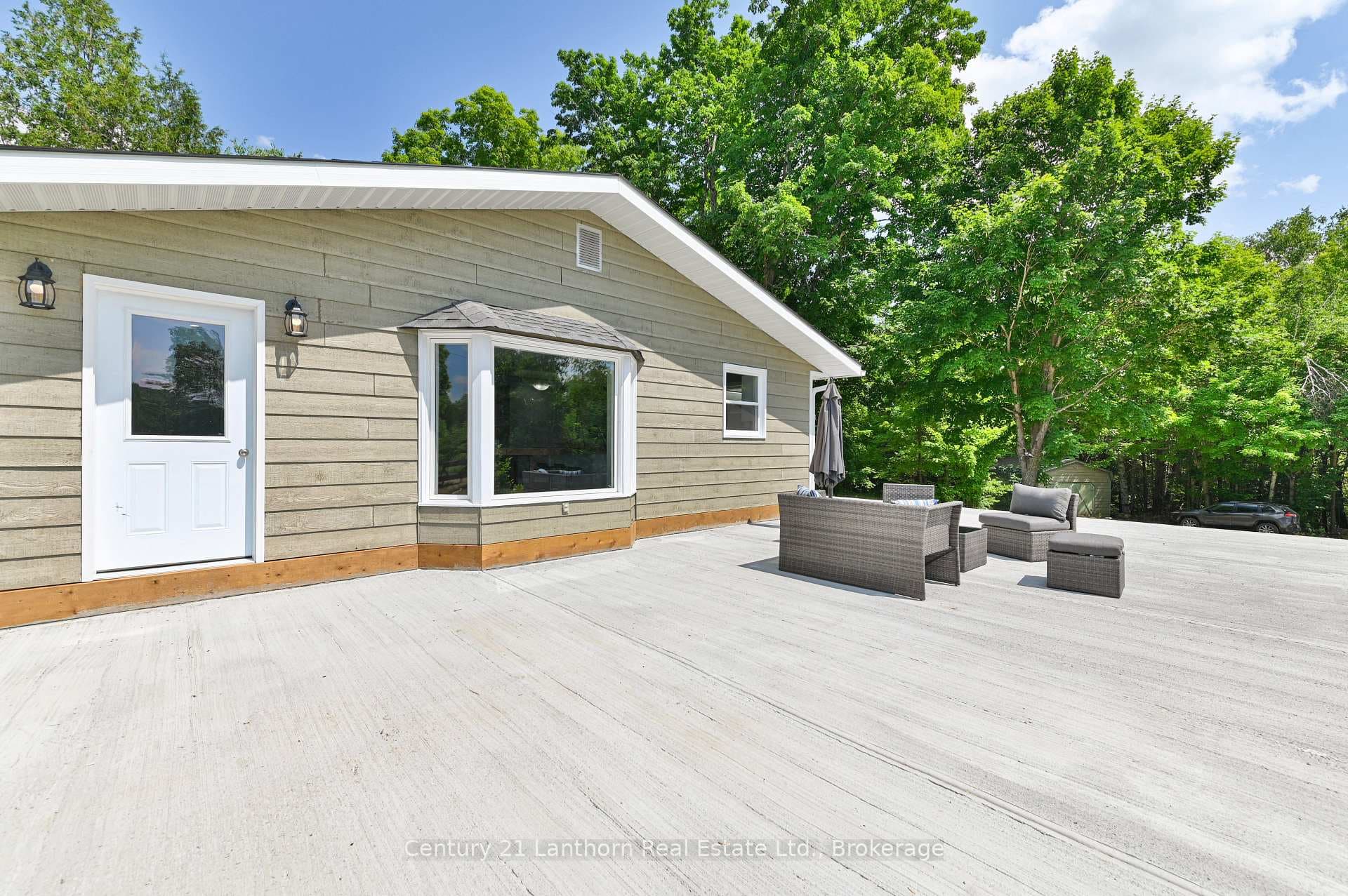 932 Hunt Club Road photo 33
