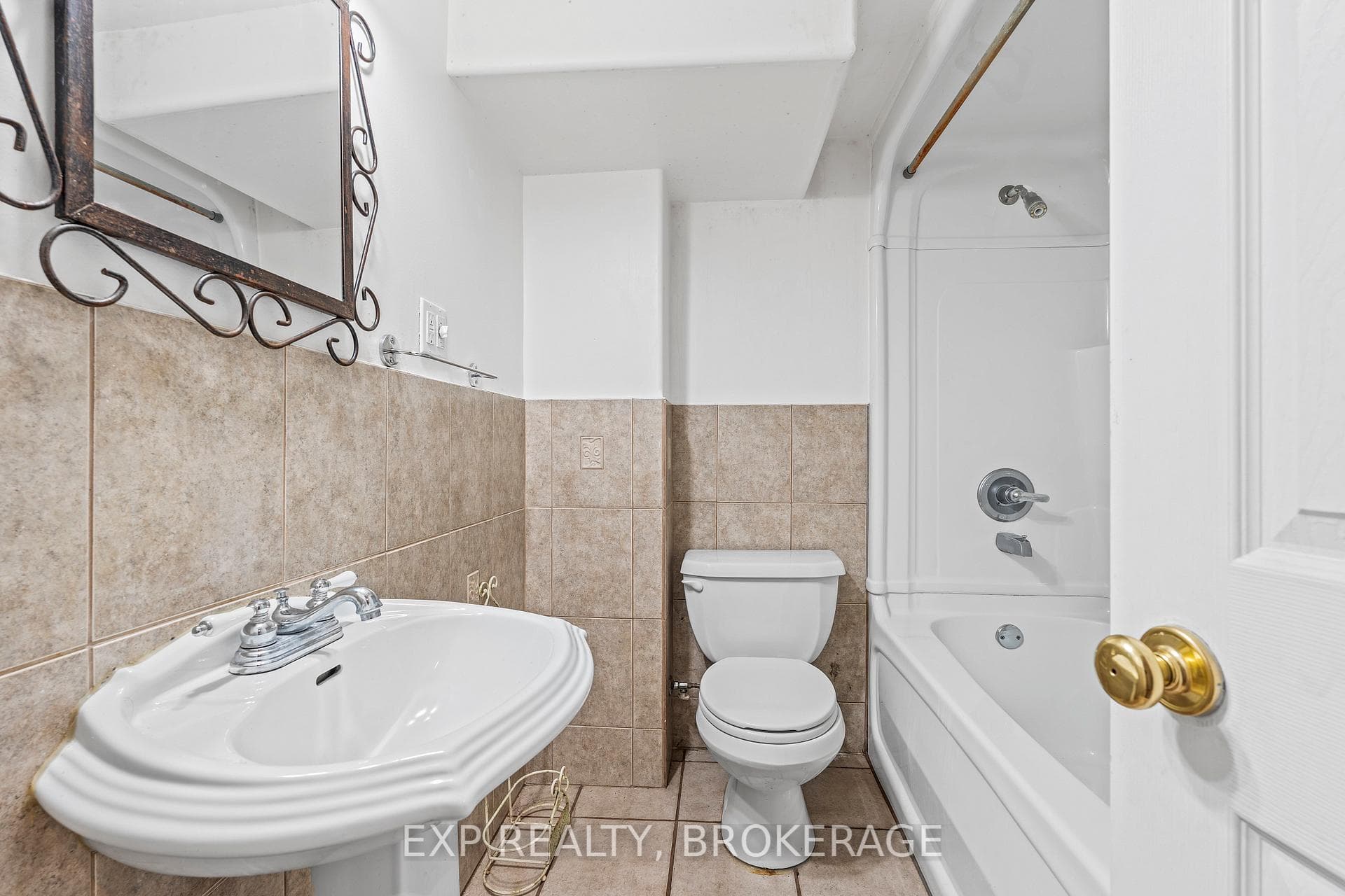 60 GUTHRIE Drive photo 25