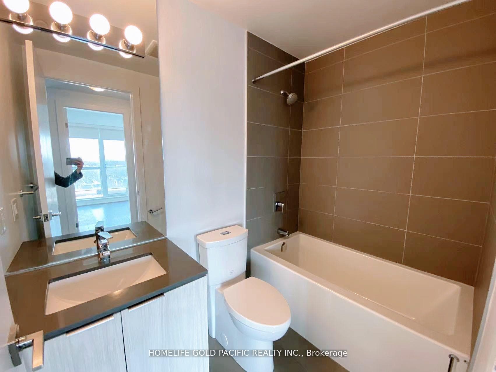 609 Avenue Road Unit 1003 photo 13