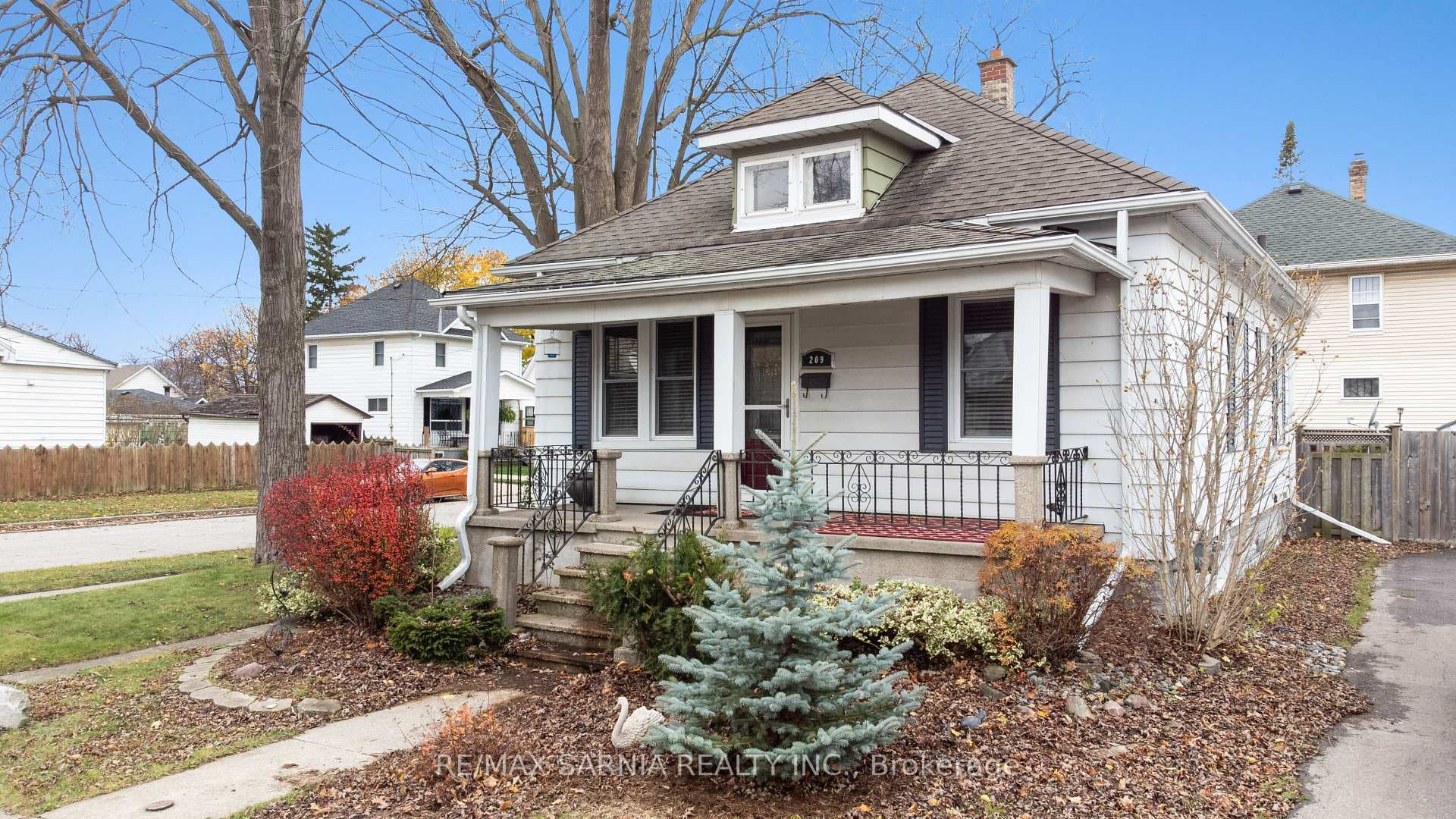 209 Proctor Street photo 1
