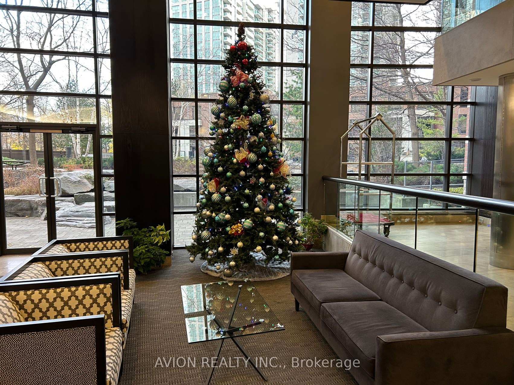 33 Sheppard Avenue Unit 1712 photo 4
