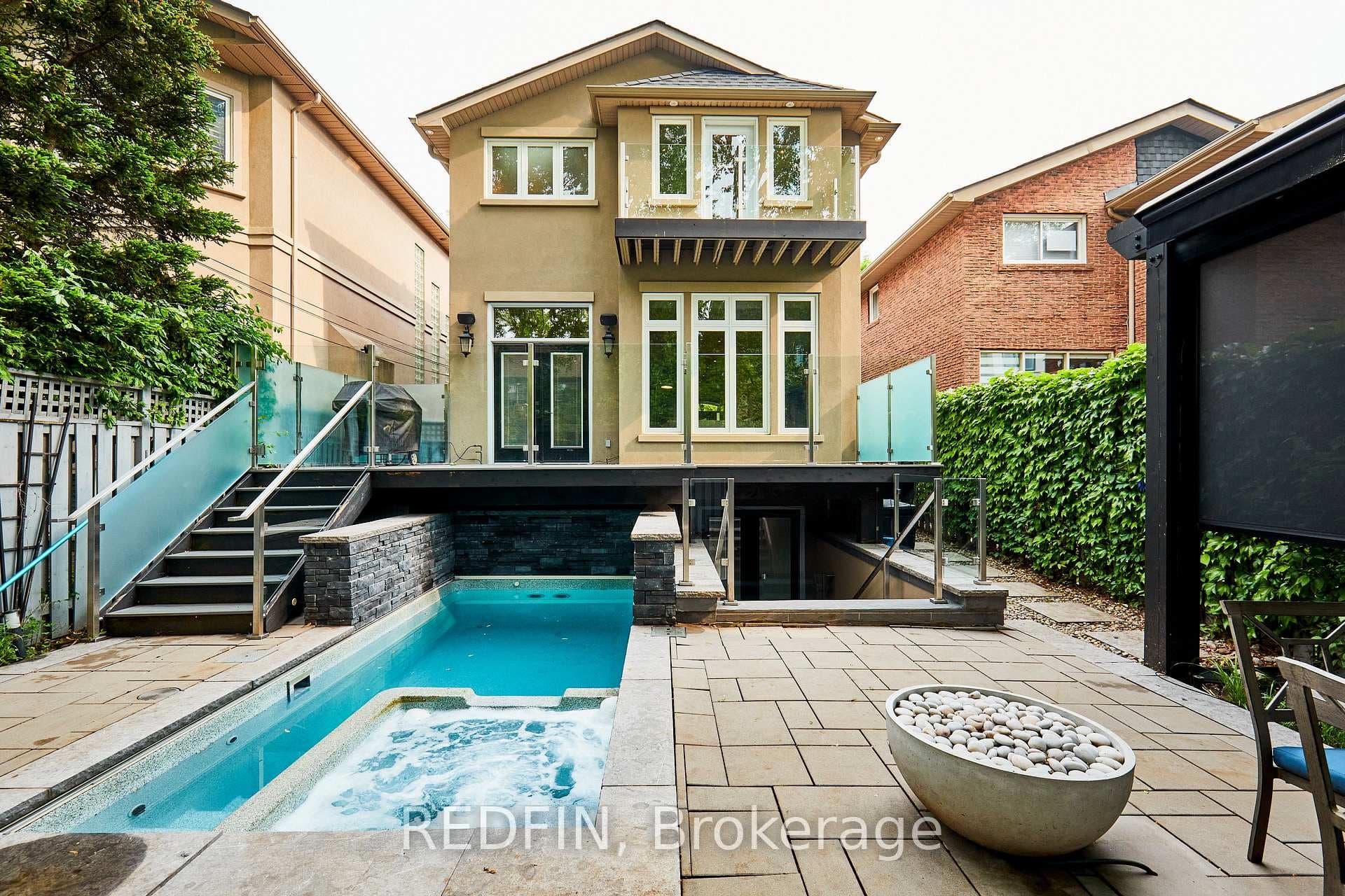 516 Melrose Avenue photo 38