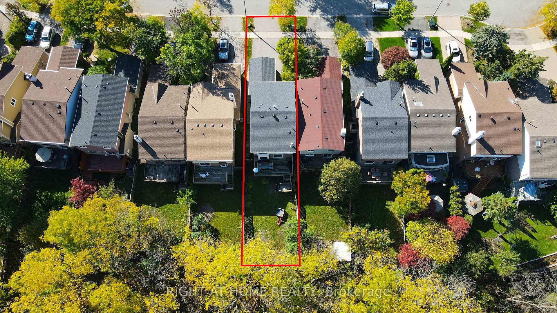 32 Macauley Drive photo 40