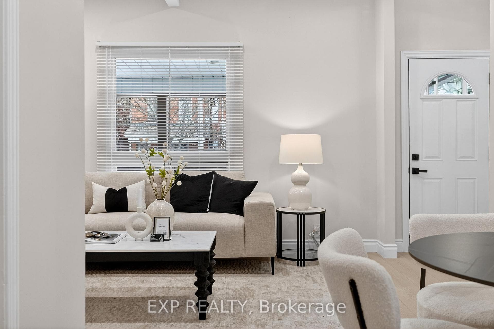 201 Grosvenor Avenue photo 11