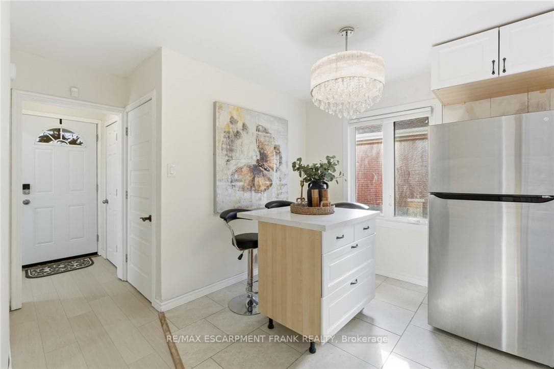 352 East 28th Street photo 13