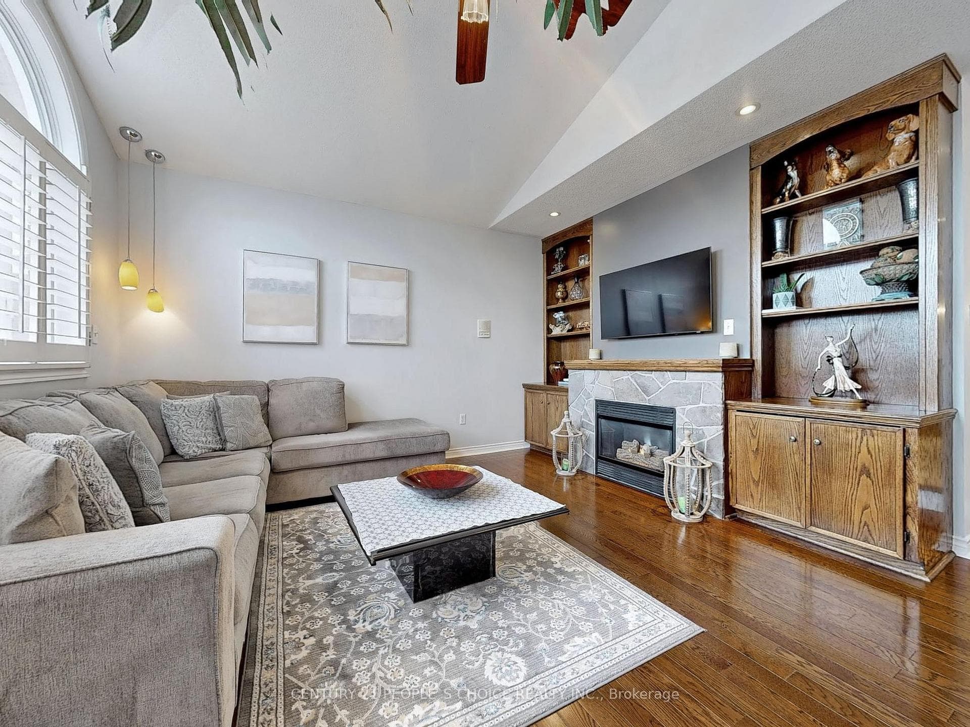 6837 Round Leaf Court photo 25