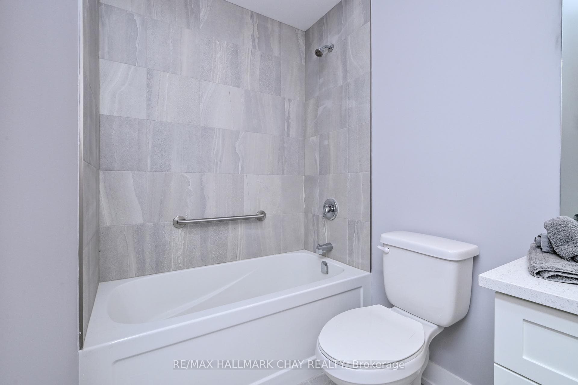 Upper Bathroom