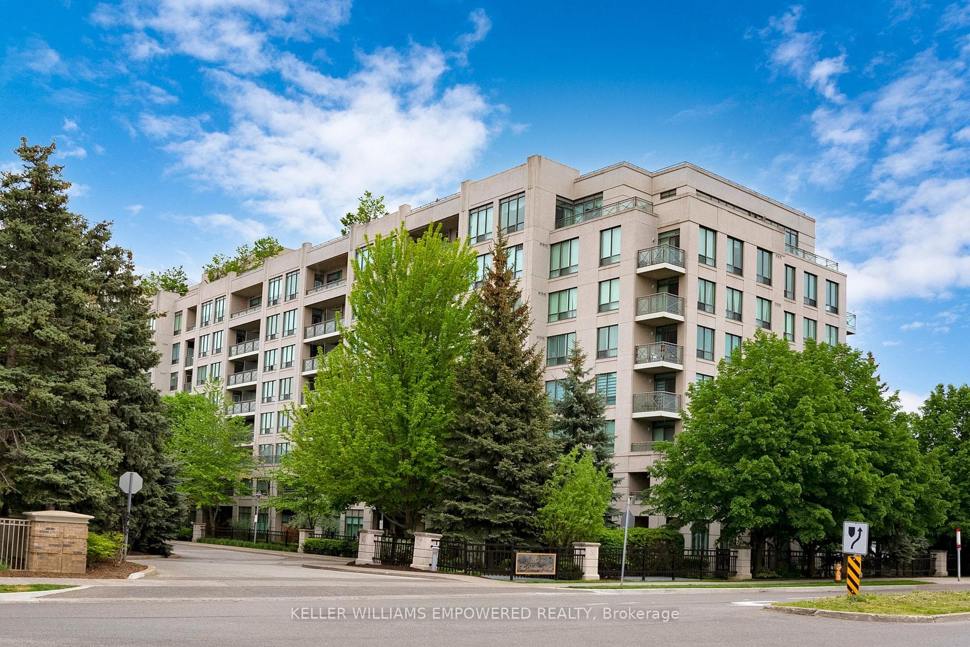 205 The Donway West Way Unit 221 photo 1