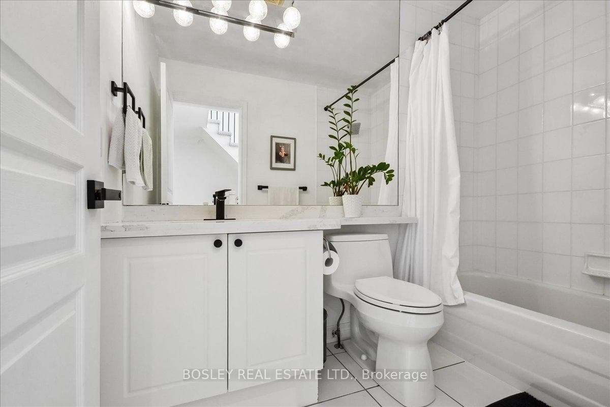 68 Sarah Ashbridge Avenue photo 15
