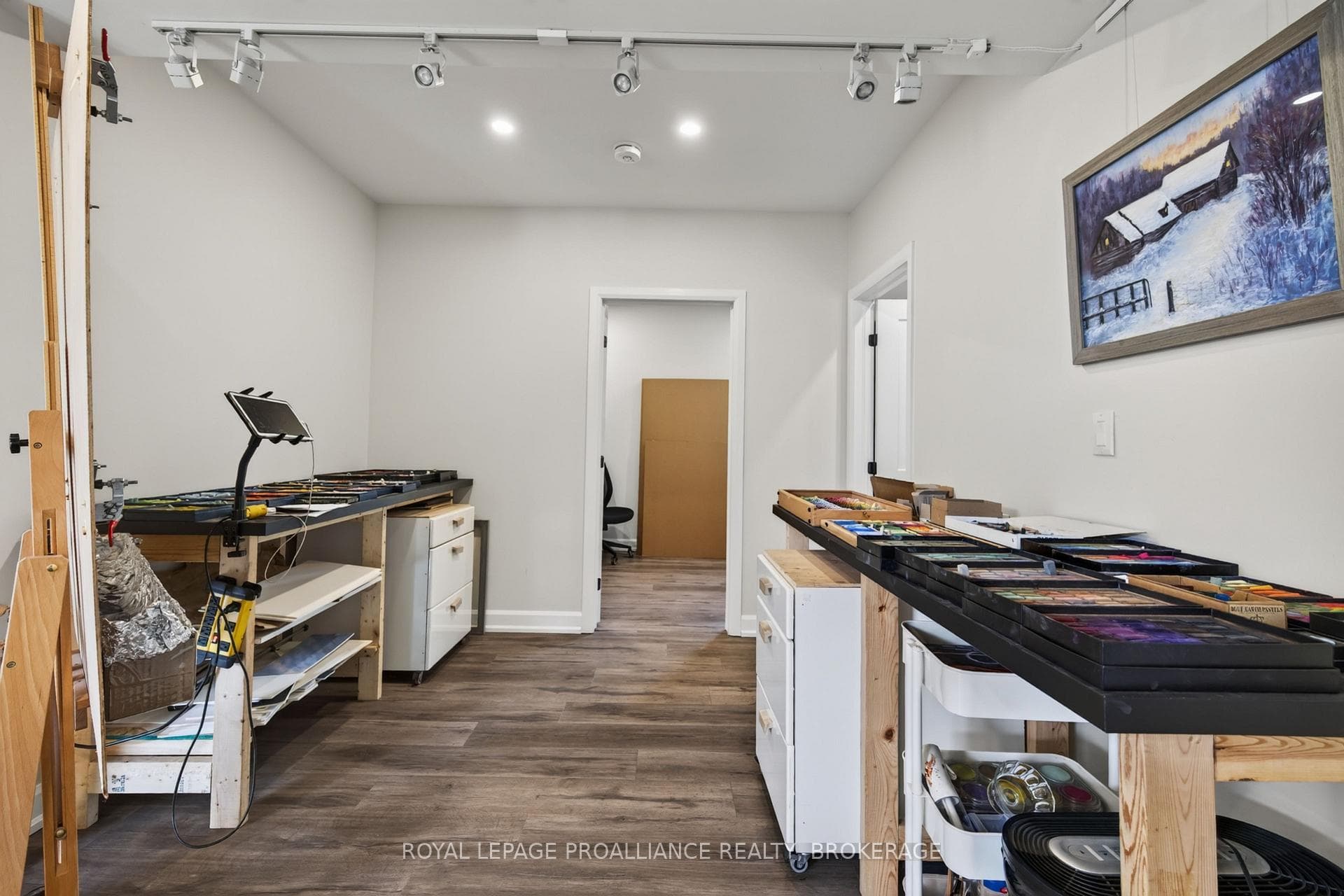 12 Petworth Road photo 35