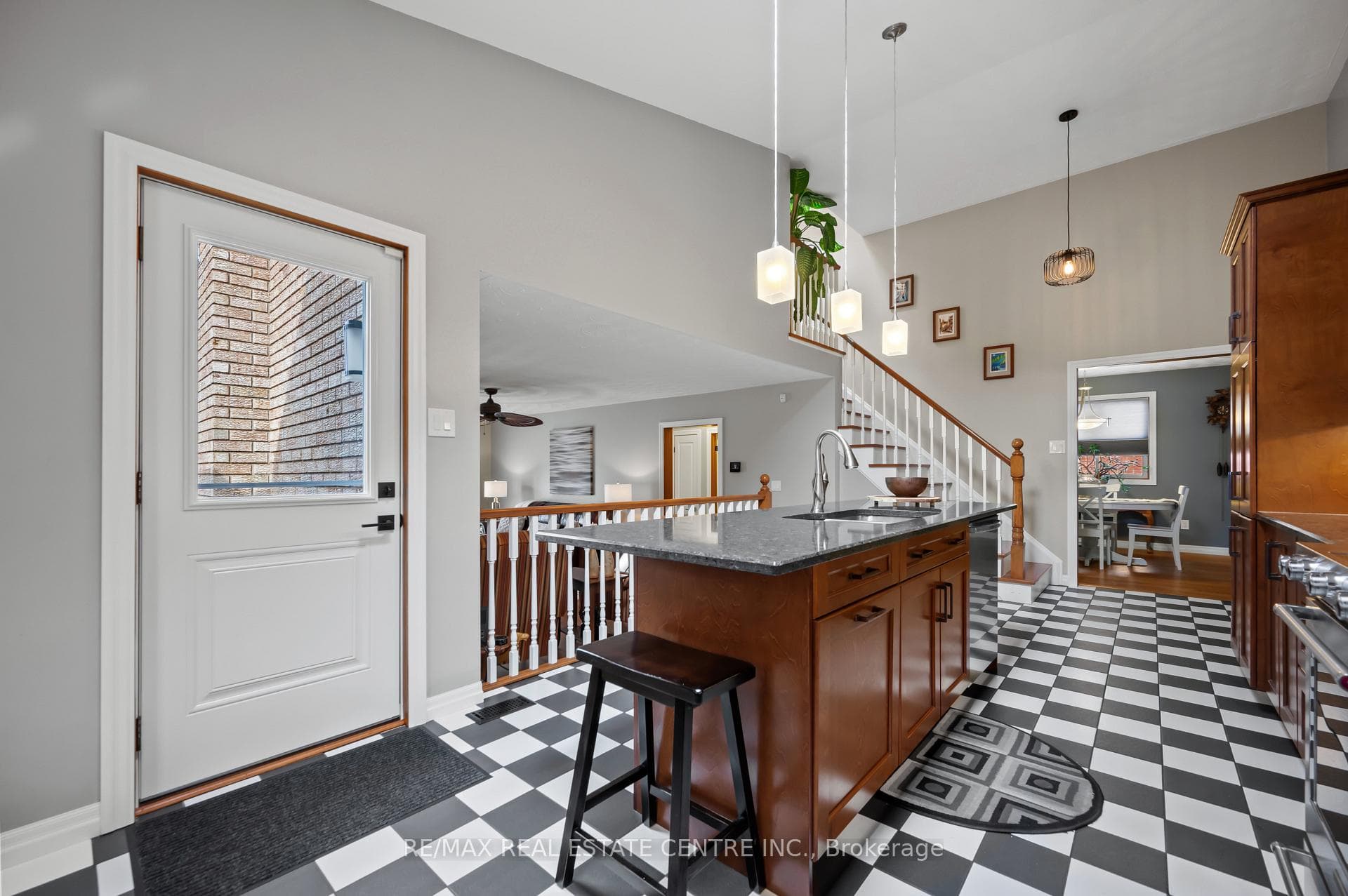 650 Champlain Boulevard photo 14