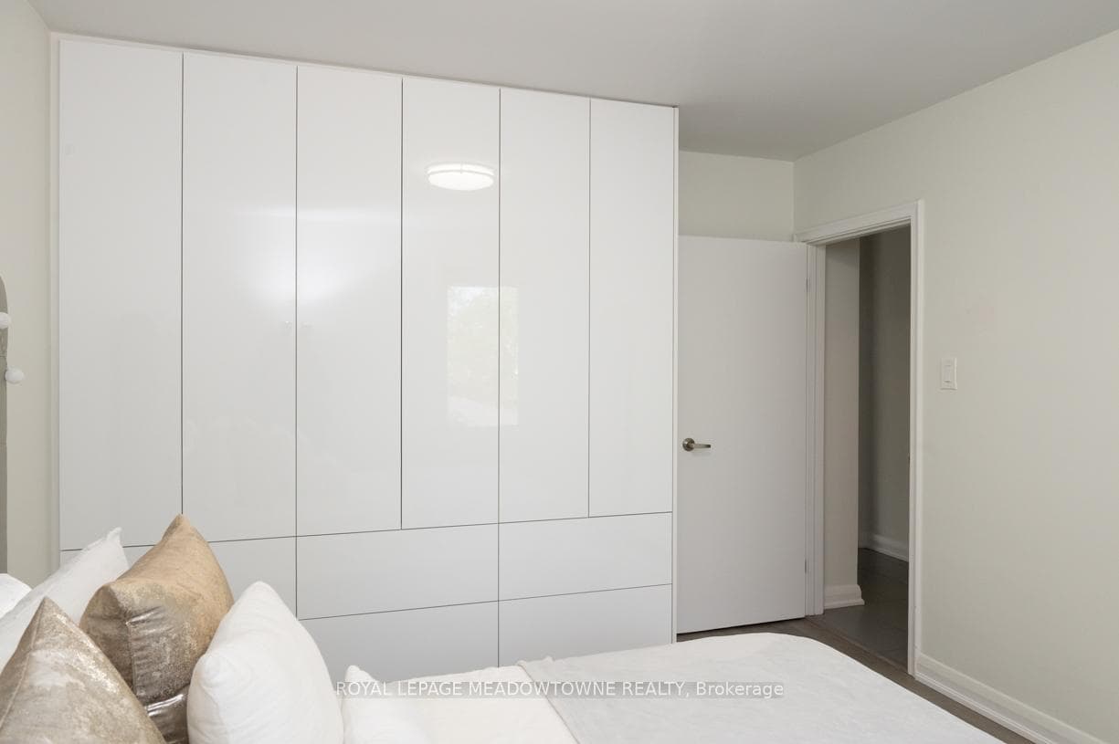 33 Broadview Avenue Unit 3 photo 13