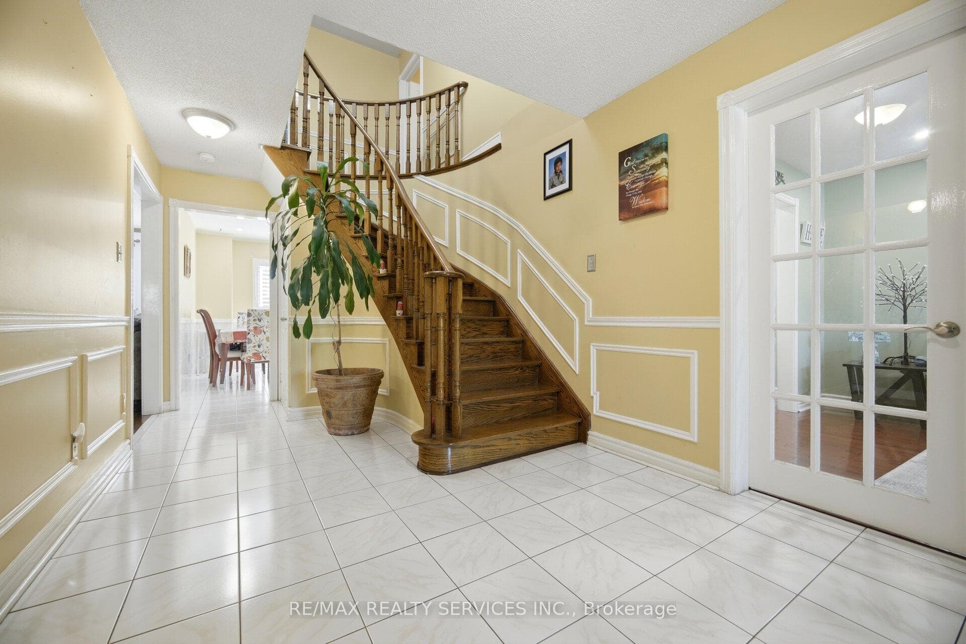 26 Sunforest Drive photo 18