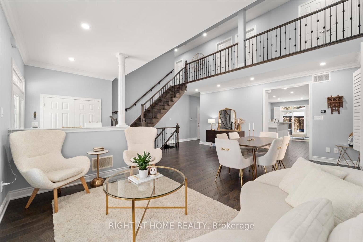 16 Tremblay Avenue photo 4