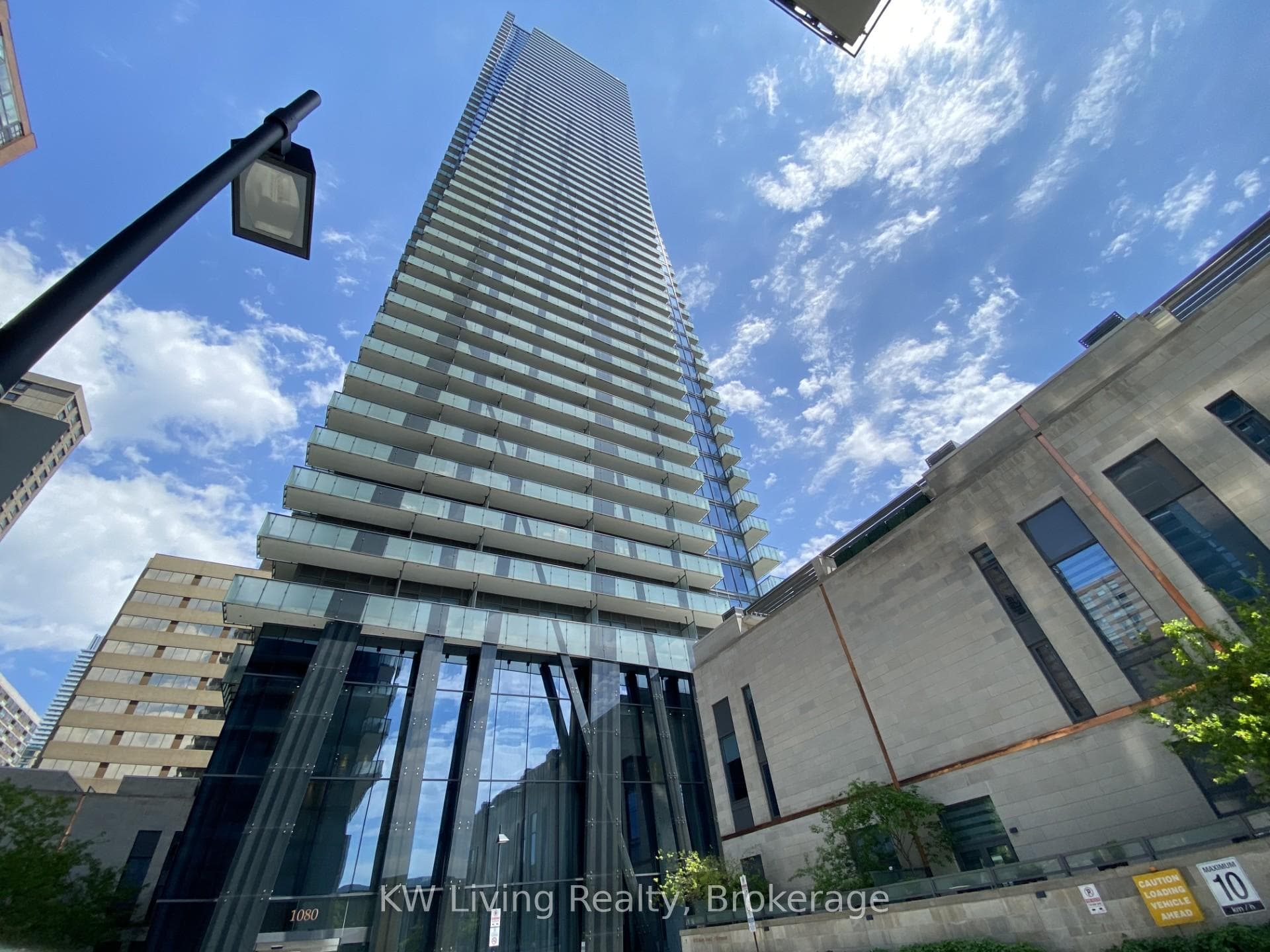 1080 Bay Street Unit 3209 photo 1