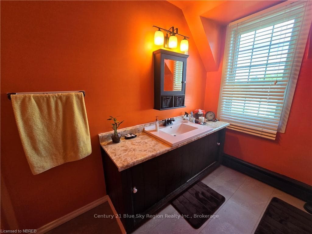 71 BAIN Avenue photo 23