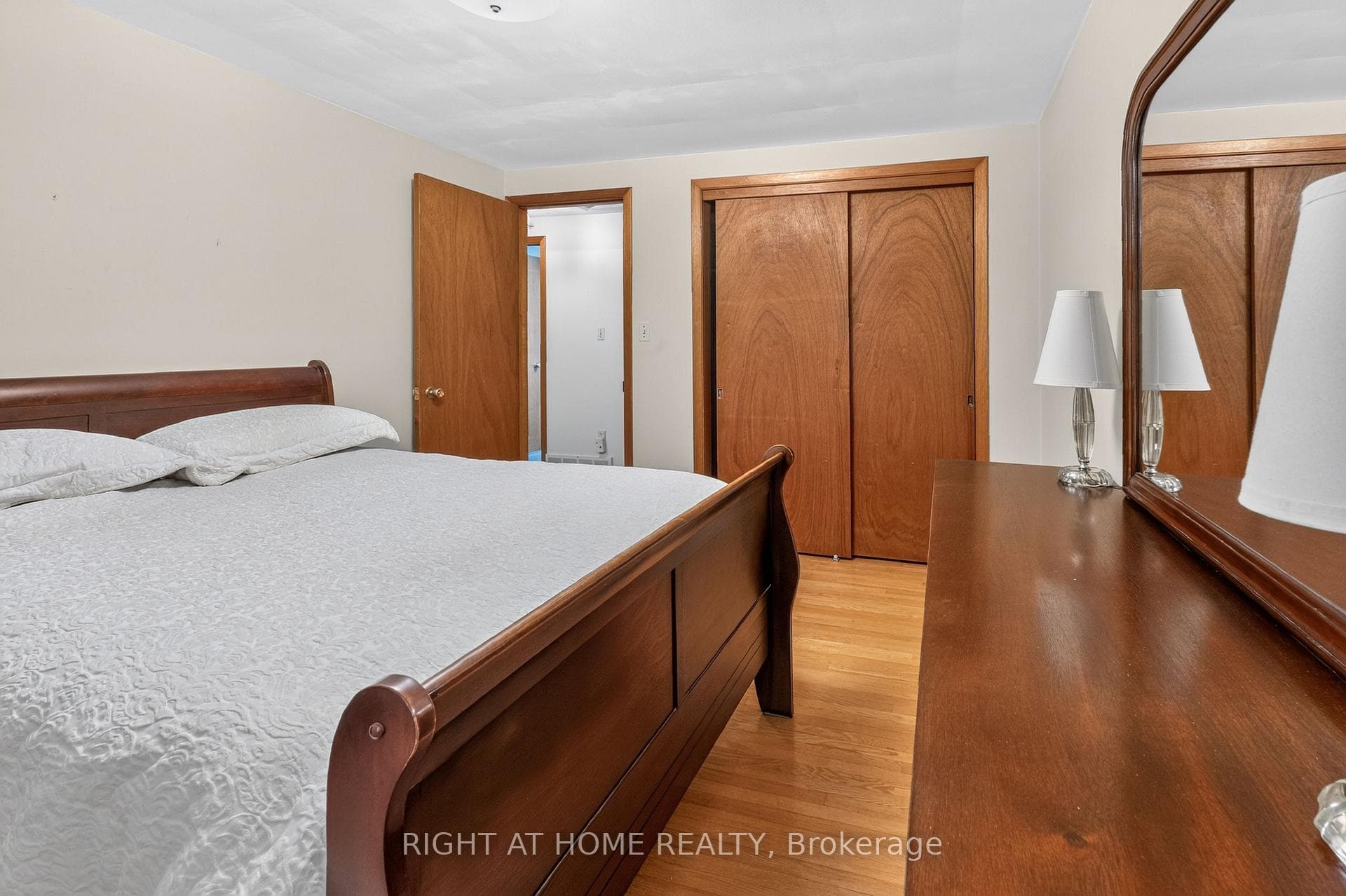 49 Locke Avenue photo 14