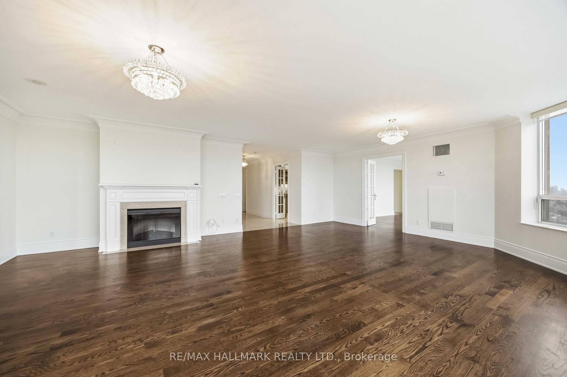 80 Harrison Garden Boulevard Unit 1821 photo 11