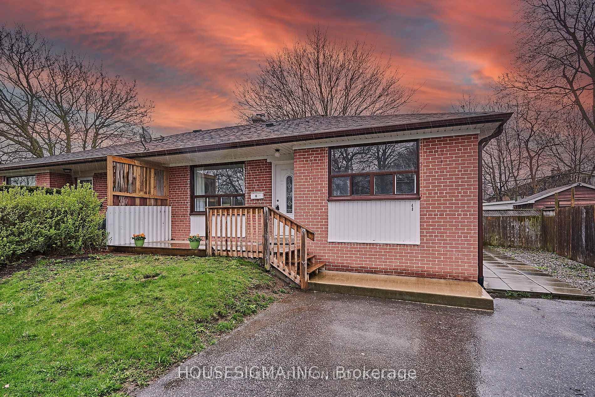 48 Tulloch Drive Unit Main photo 1