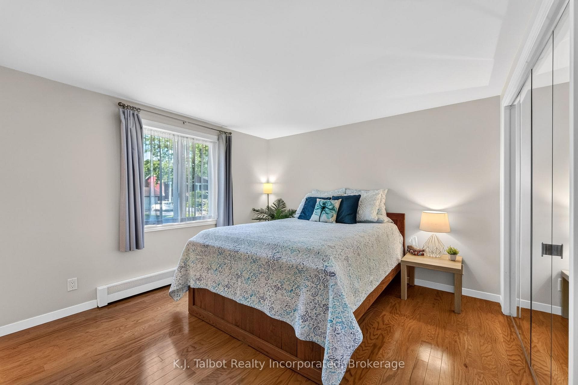 232 Picton Street photo 26