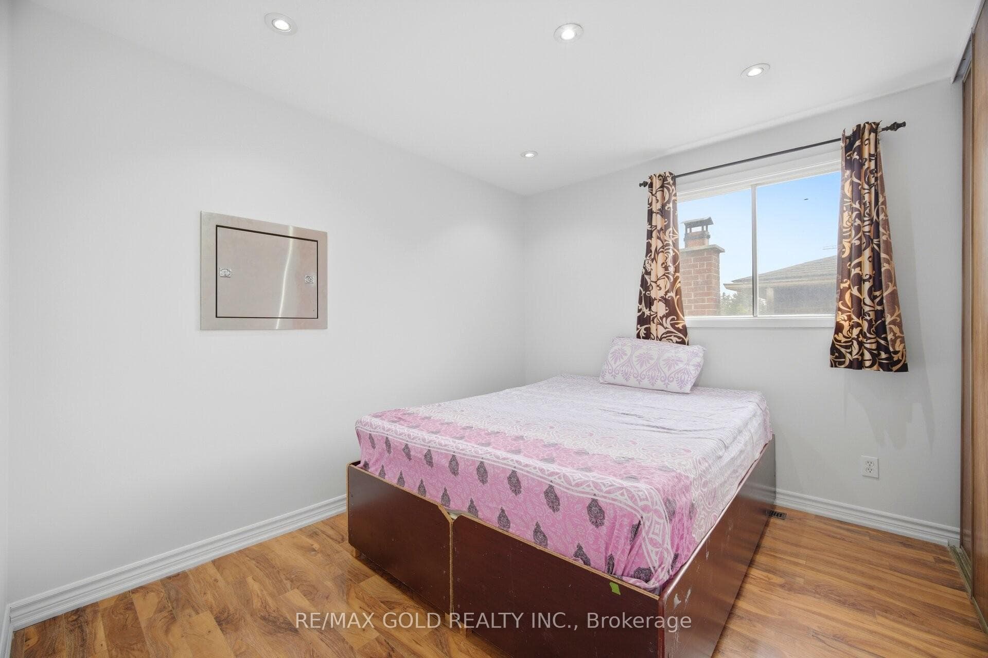 18 Mcgraw Avenue photo 17