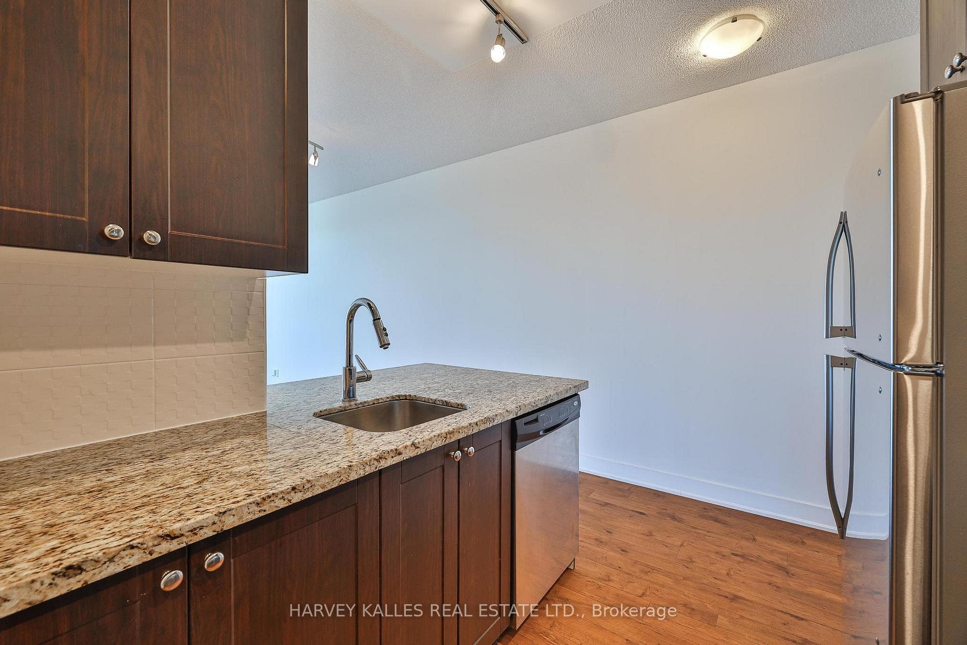 28 Linden Street Unit 3102 photo 22