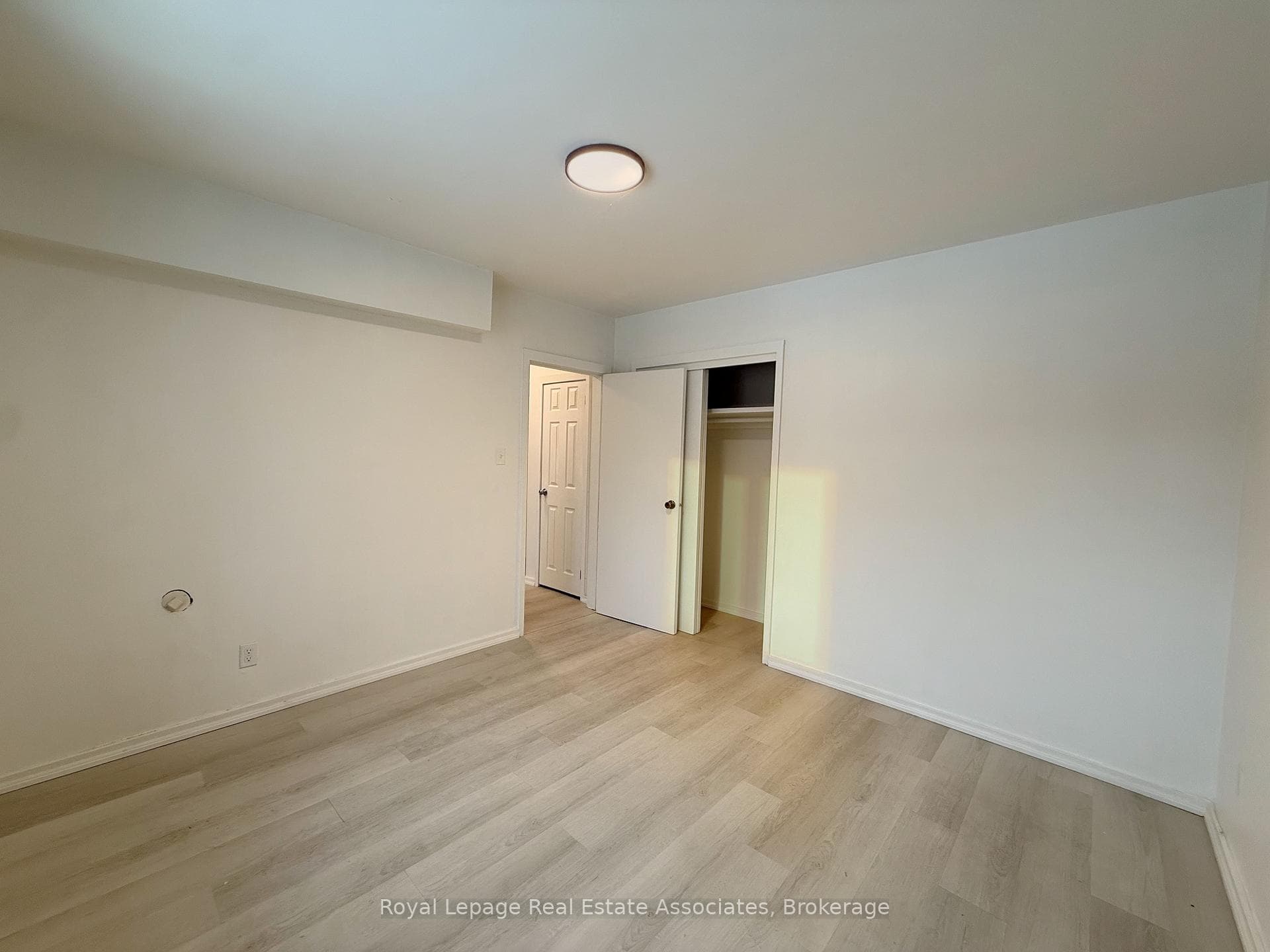 171 Huron Street Unit 4 photo 11