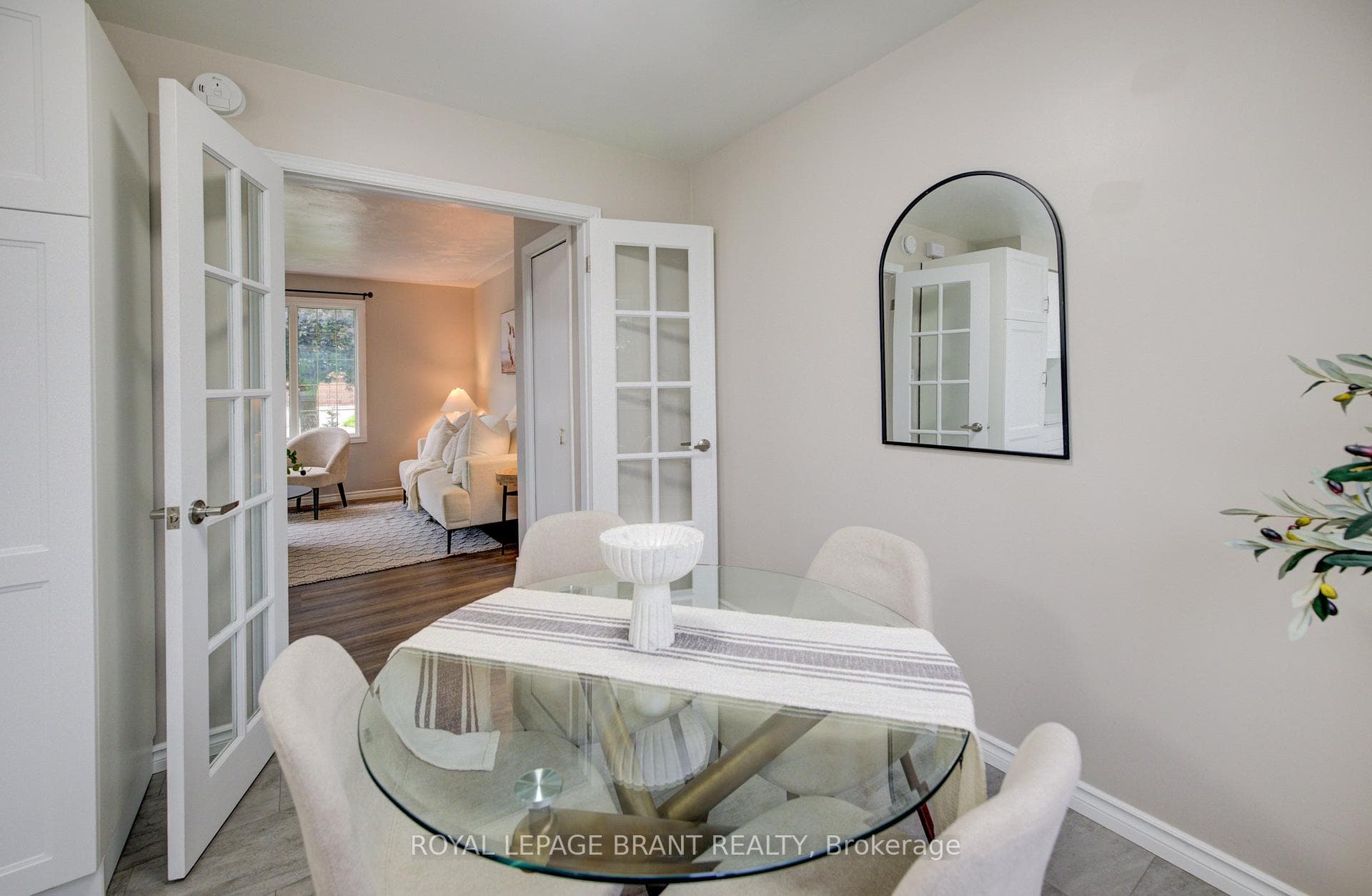 147 Moffat Drive photo 15
