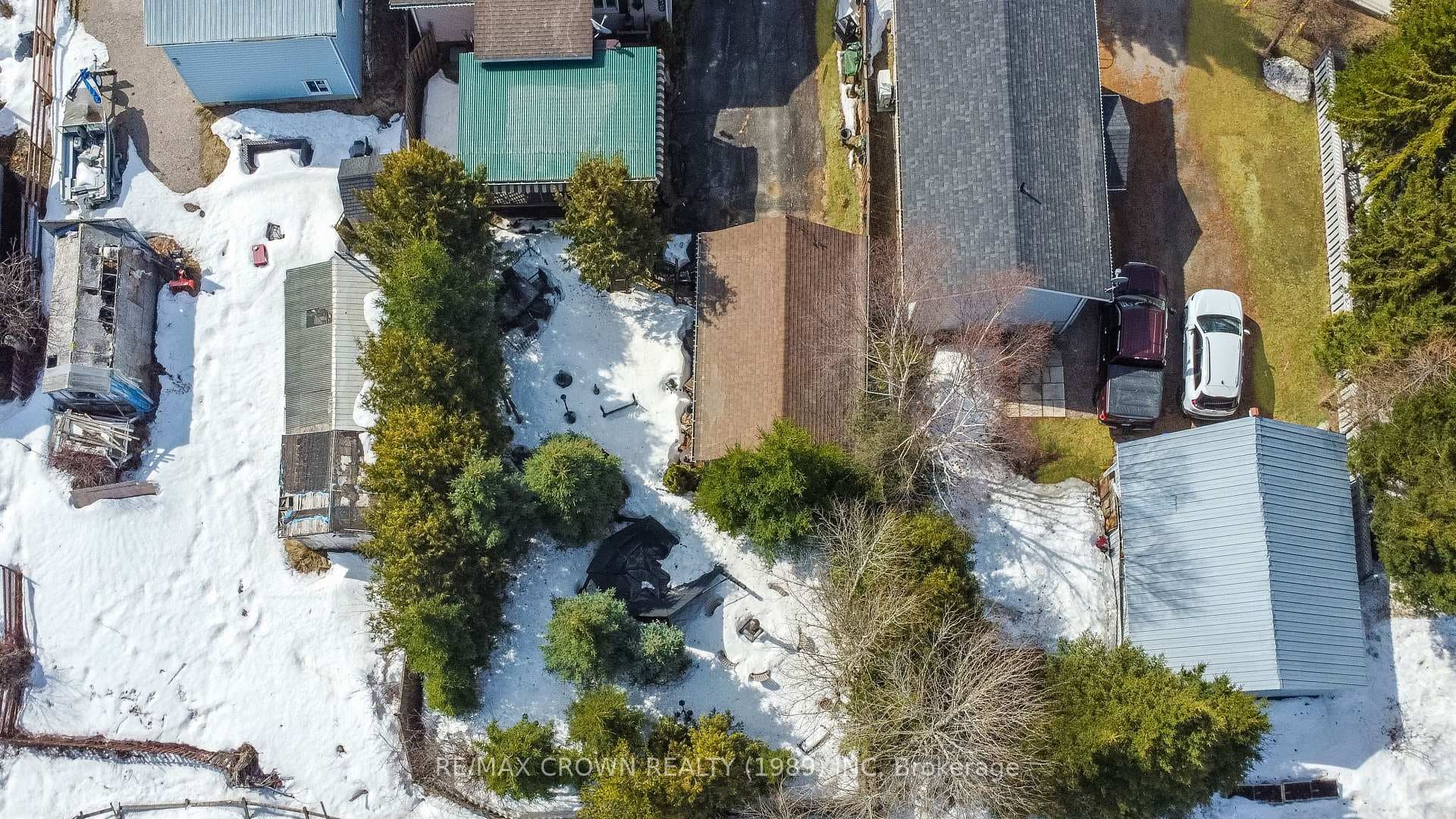 24 Fontaine Drive photo 6