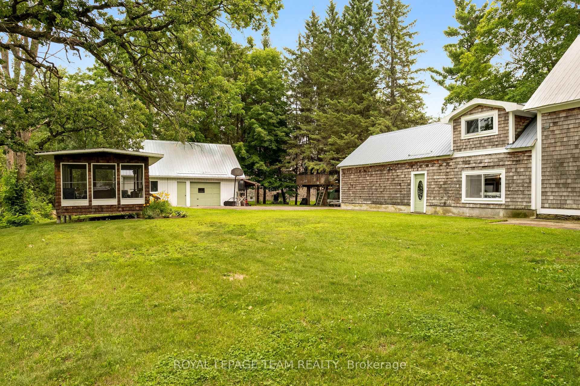 715 River Road photo 32