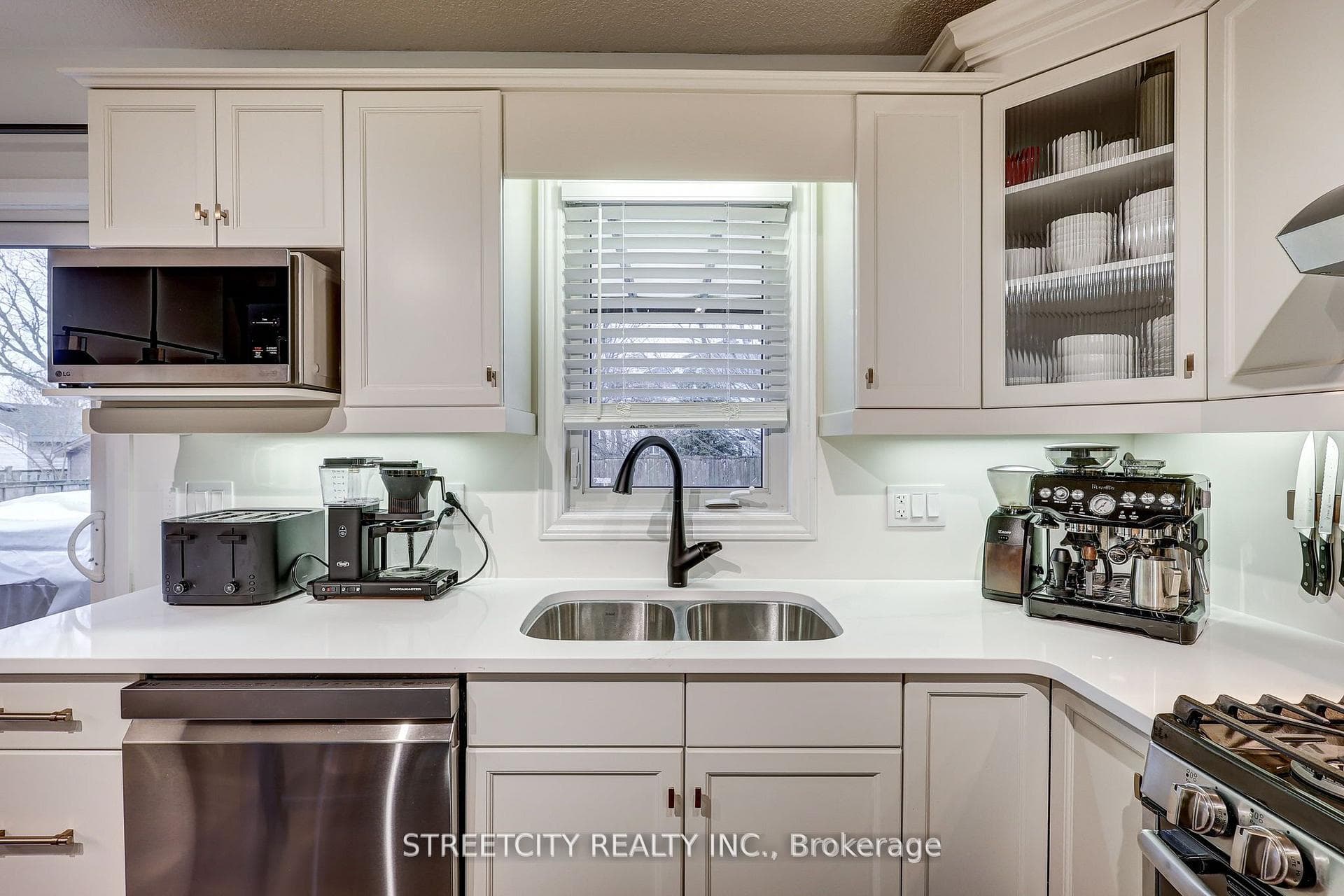 105 Penhale Avenue photo 18