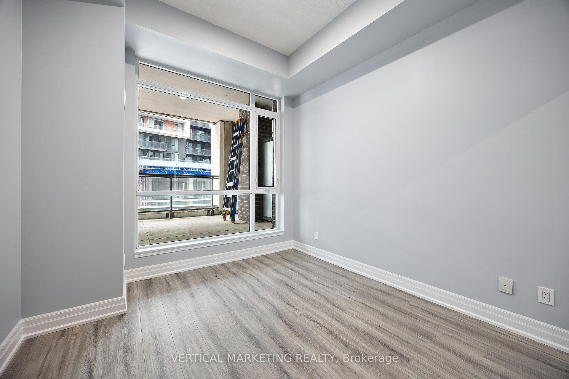 8110 Birchmount Road Unit 211 photo 3
