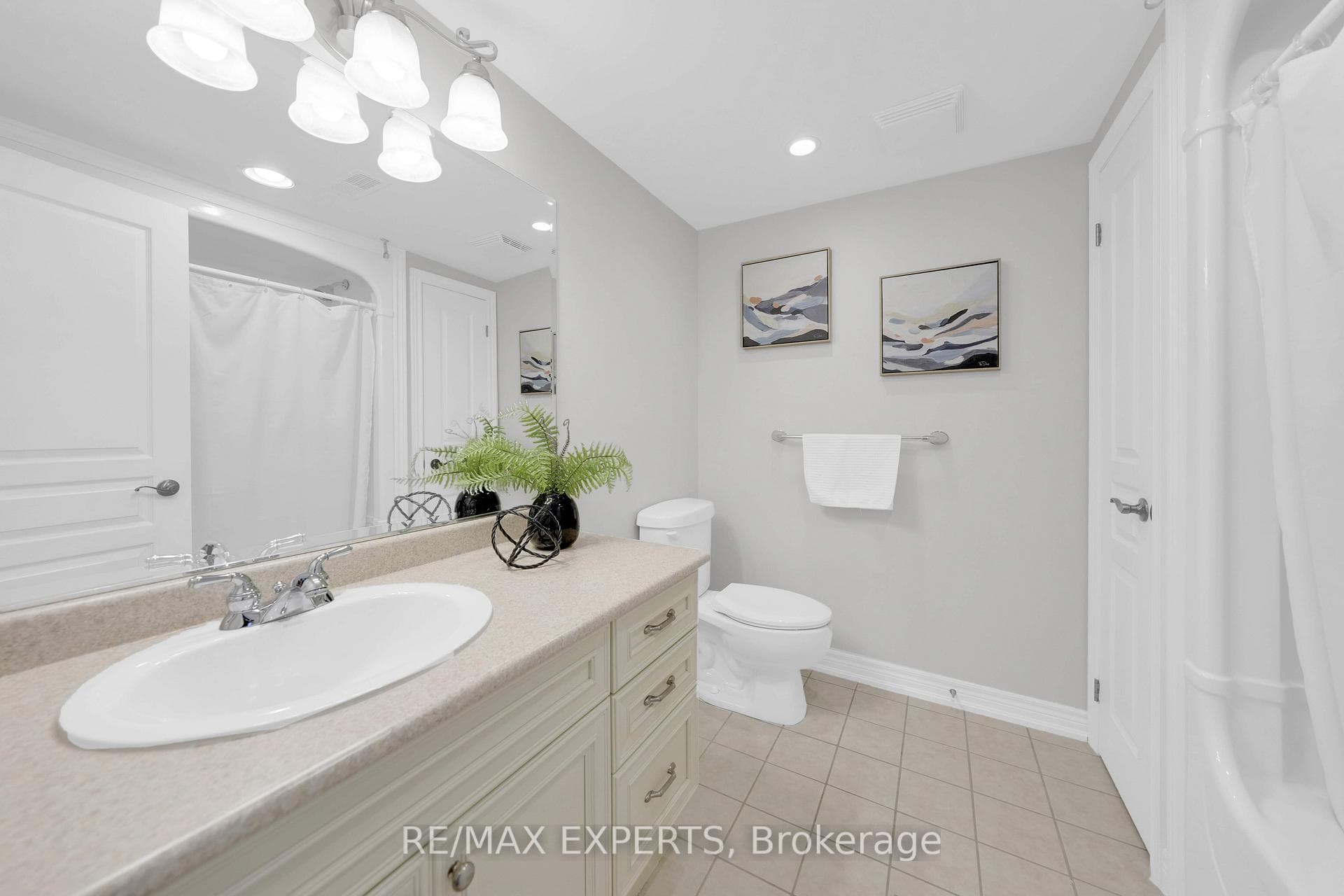 47 Bayside Avenue photo 38