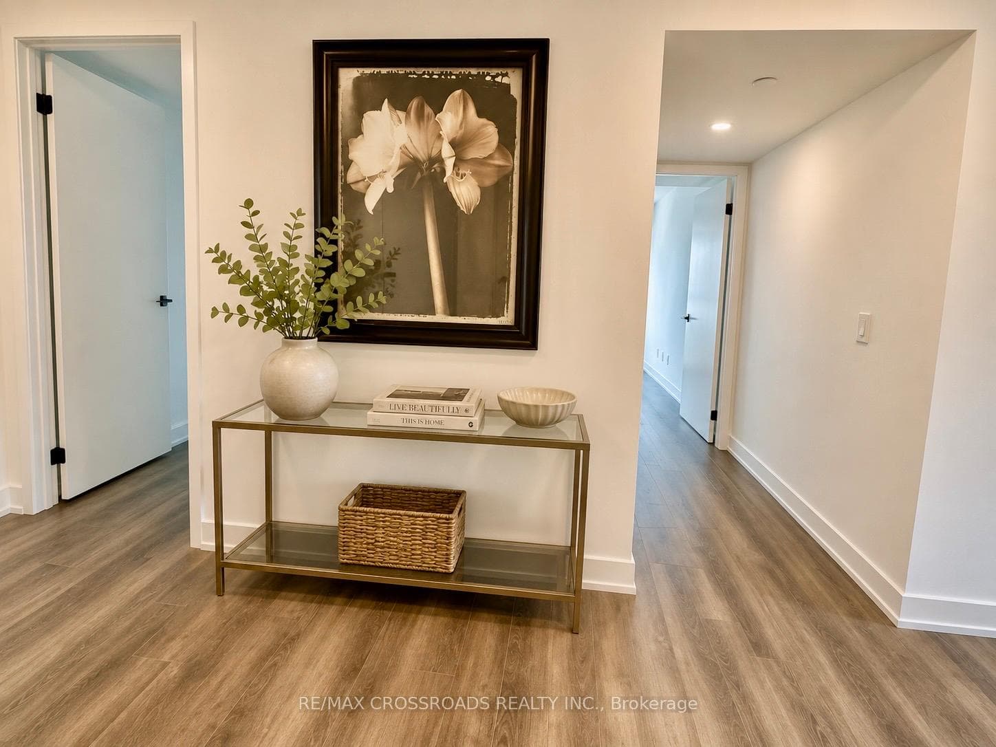 609 Sherbourne Street Unit 1204 photo 6