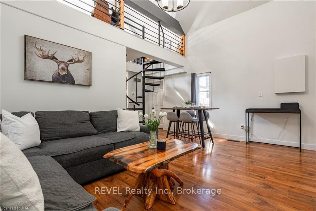 49 MARGERY Avenue photo 7