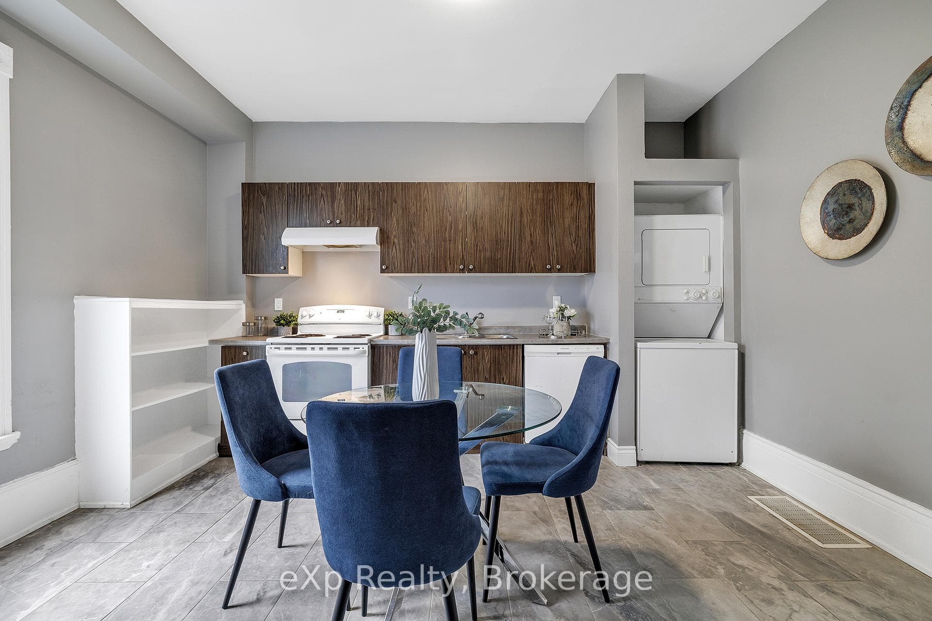 174 William Street Unit 1 photo 5