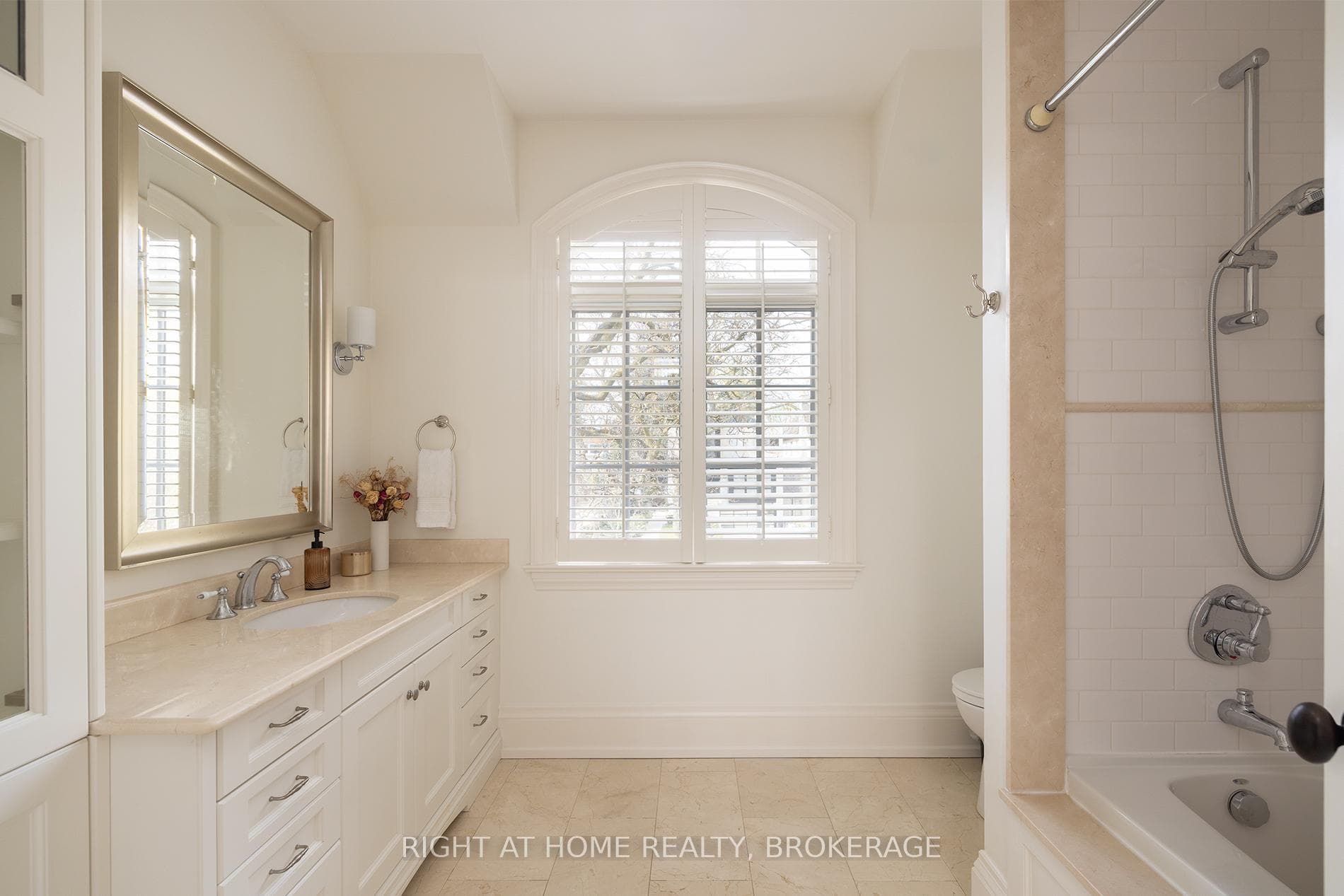 Bathroom on 2nd floor
